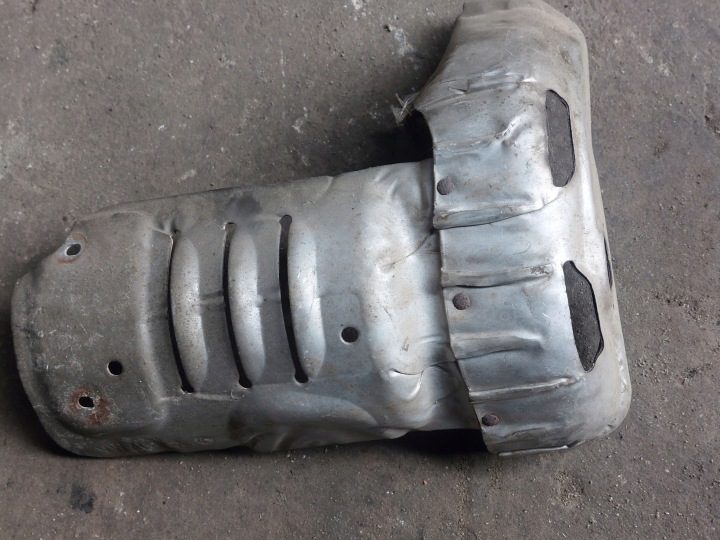 ТЕПЛОЗАЩИТНЫЙ ЭКРАН КОЛЛЕКТОРА 1.2 12V CGP VW POLO SKODA FABIA SEAT 03D253041H, фото 1