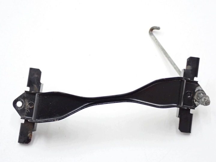 Кронштейн аккумулятора Suzuki Swift MK7 V 12 г., фото 1
