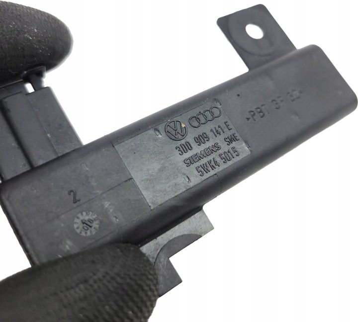 Audi A8 D3 рестайлинг блок управления антенна Kessy Keyless GO 3D0909141E, фото 2