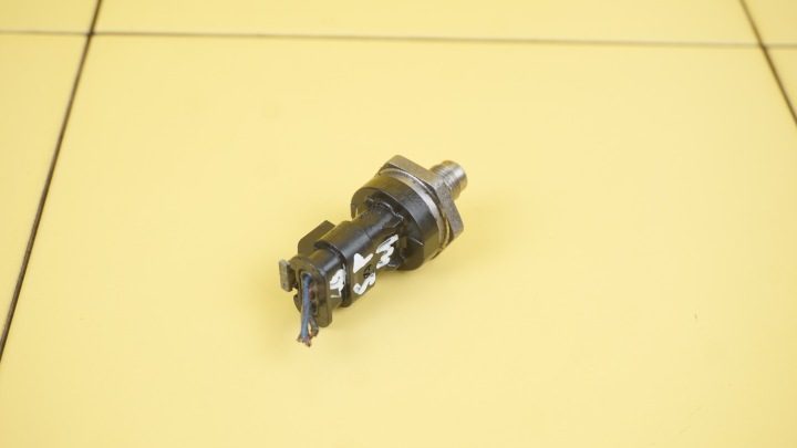 JUKE MICRA 1.0 DIG-T 20 г. 117 л.с. HR10 датчик давления топлива 166382312R, фото 3