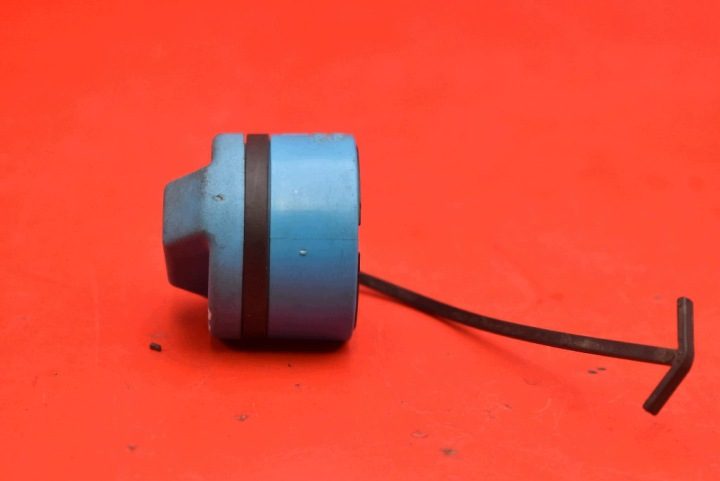 КРЫШКА ГОРЛОВИНЫ БЕНЗОБАКА ADBLUE 23138955 OPEL ASTRA 5 В K 15-20, фото 2