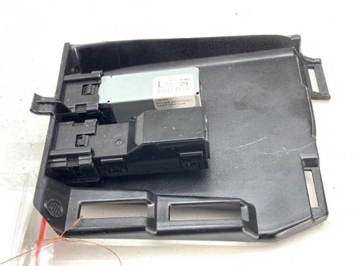 РАЗЪЕМ USB TOYOTA YARIS IV 85532-48030 РАЗЪЕМ ЗАРЯДКИ, MULTIMEDIALNE, фото 2