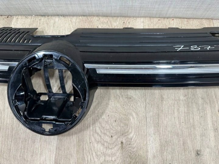 VW Golf 8 VIII решетка радиатора в сборе радар светодиоды 5H0853653B K82/GR775, фото 7