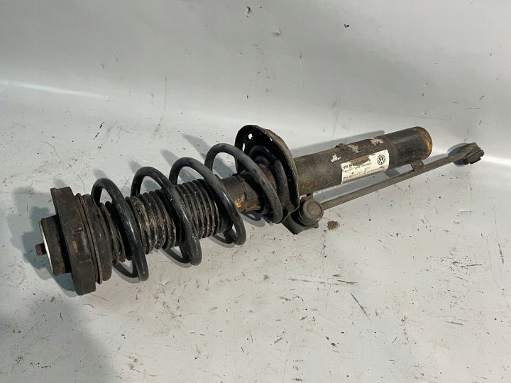 Амортизатор передний правый VW TIGUAN (5N_) 5N0400054T 2.0L дизель 103 кВт 2008, фото 1
