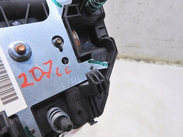 ПОДУШКА БЕЗОПАСНОСТИ ВОДИТЕЛЯ PEUGEOT 207 96500674ZD, фото 2