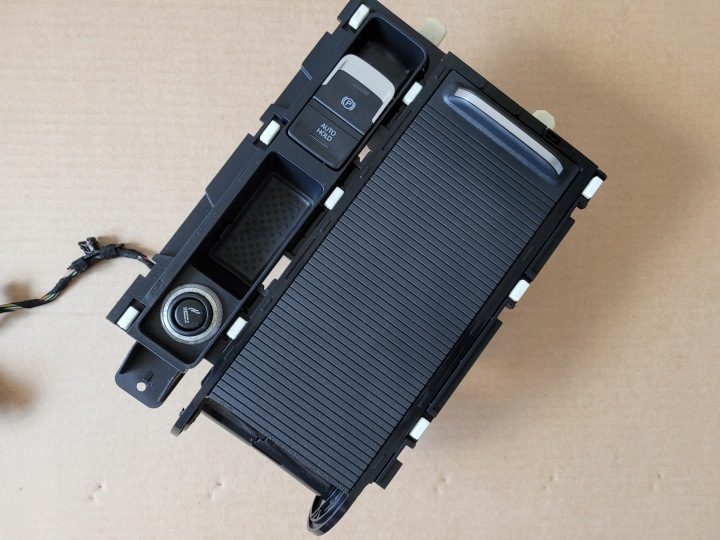 РУКОВКА ТУНЕЛЬ РУЧКА ПРИКУРИВАЛЬНИК Галма VW PASSAT B8 3G0862531H, фото 1