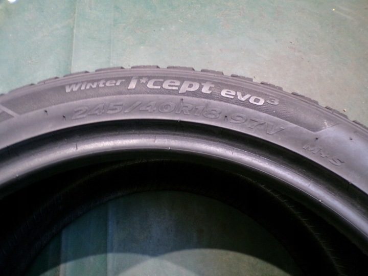 Шина зимняя Hankook Winter i*cept evo3 W330 245/40R18 97 В сцепление на снегу (3PMSF), защита диска, усилитель (XL), фото 4