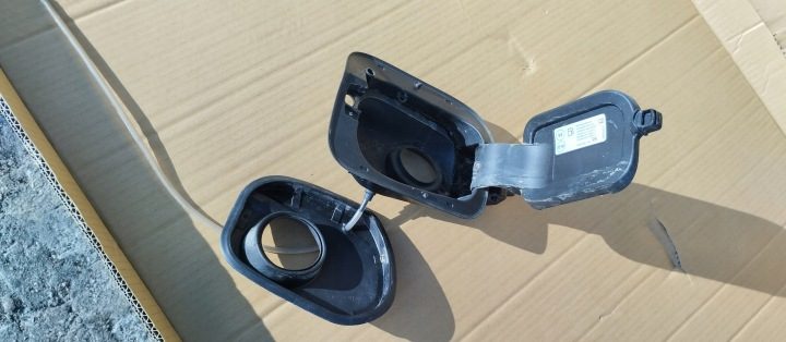 ЛЮЧОК ГОРЛОВИНЫ БЕНЗОБАКА VOLKSWAGEN VW T-ROC 1,5 TSI КАБРИОЛЕТ 2GC809799, фото 3