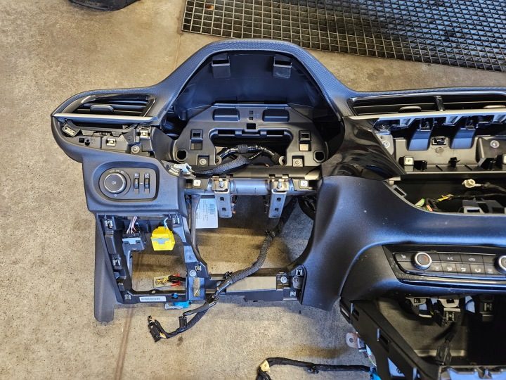 Opel Corsa f консоль airbag комплект разборка торпедо, фото 5