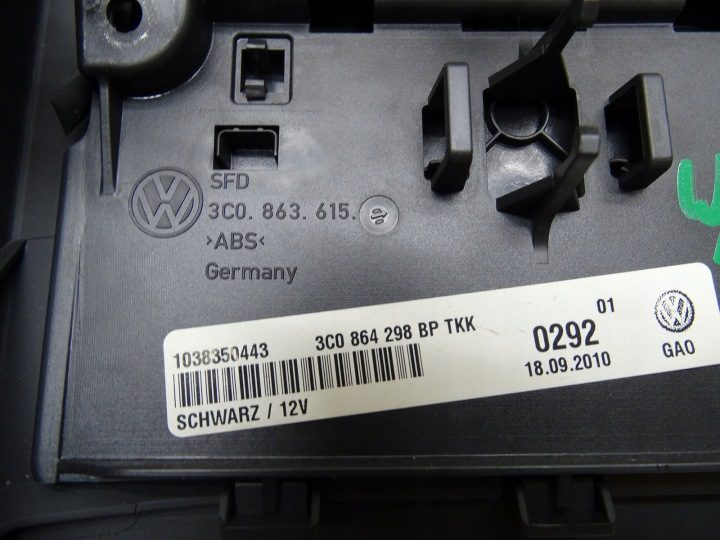 ДЕФЛЕКТОР ОБДУВА ЗАДНИЙ ТОННЕЛЯ VW PASSAT CC 3C0864298BP, фото 7