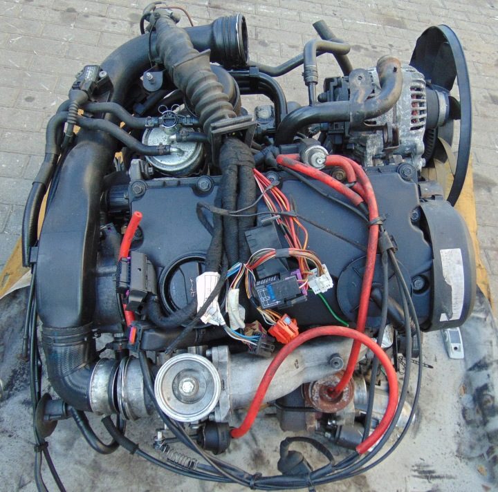 ДВИГАТЕЛЬ AUDI A4 B6 1.9TDI AWX ЕВРОПА, фото 1