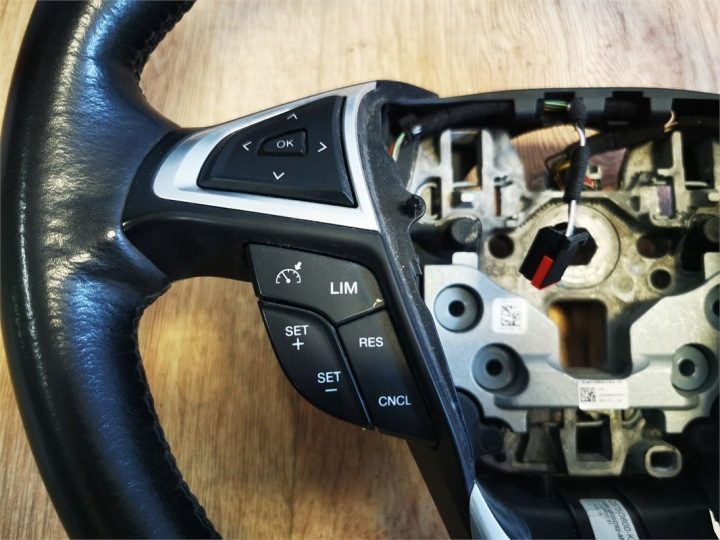 Hyundai Veloster турбо руль кожа хорошая, фото 2