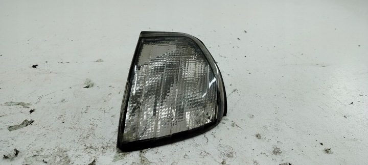 Mercedes W202 поворотник правый, фото 2