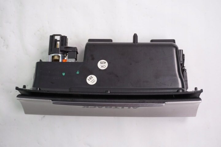 БАРДАЧОК ПЕПЕЛЬНИЦА VW PASSAT B7 ALLTRACK 3C0863284K, фото 8