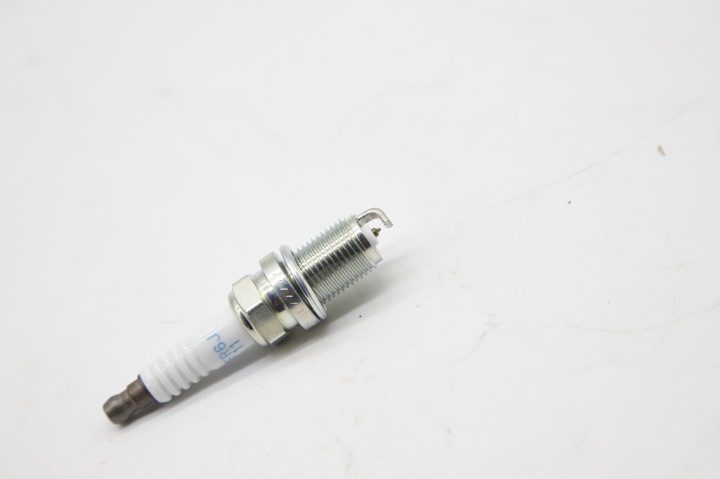 Свеча NGK IFR6J11 7658 Suzuki, фото 2