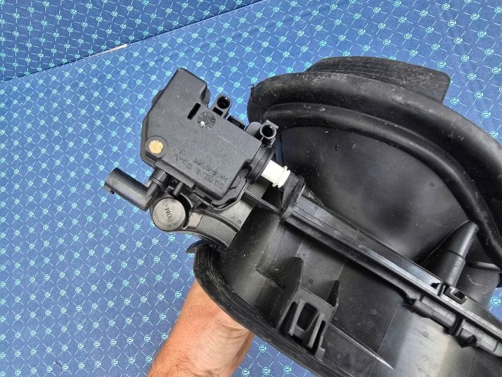 ЗАЩИТА ГОРЛОВИНА БЕНЗОБАКА BMW 2 F22 7312472, фото 4