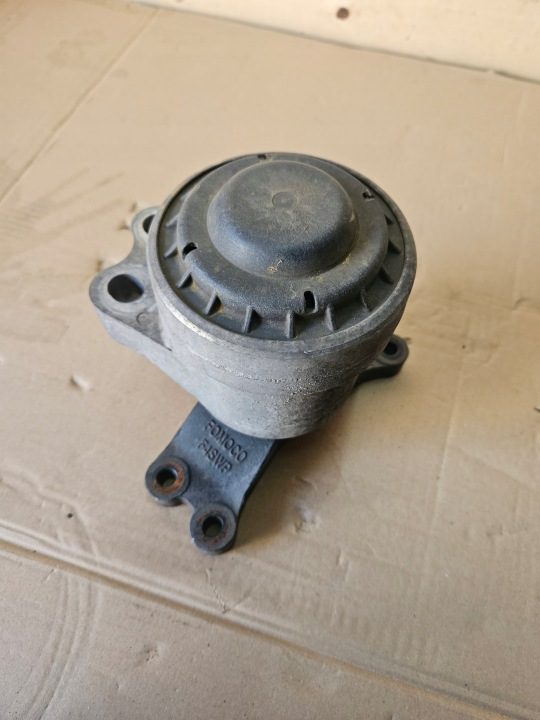 Ford OE BK216F012AD Опора двигателя, фото 6