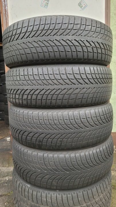 Шина зимняя Michelin LATITUDE ALPIN LA2 235/60R18 107 H усилитель (XL), фото 1