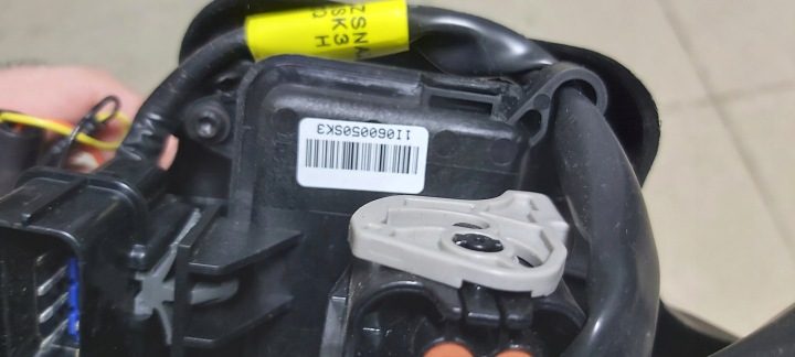 Лючок разъем зарядки Kia E-Soul EV II 2 19- 863C0-J2000, фото 11