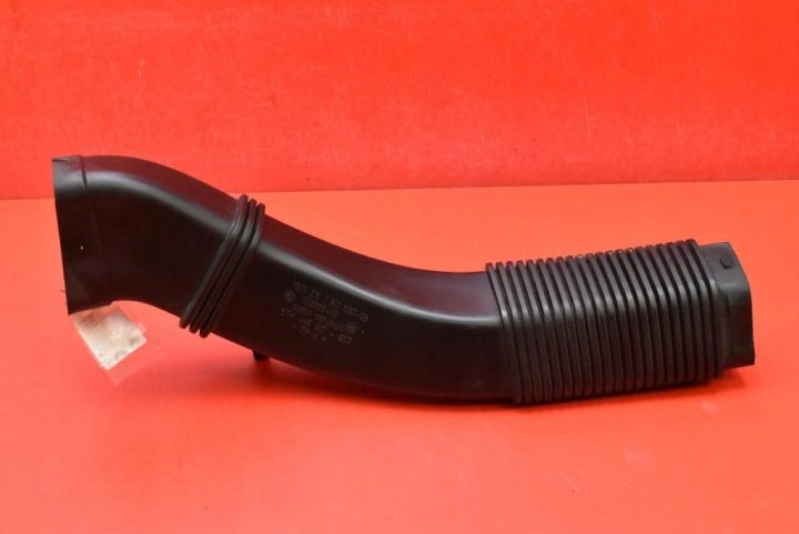 ШЛАНГ ПАТРУБОК ВОЗДУХА 7811597 BMW F10 F11 2.0 дизель 184 Л.С. 13-17, фото 1