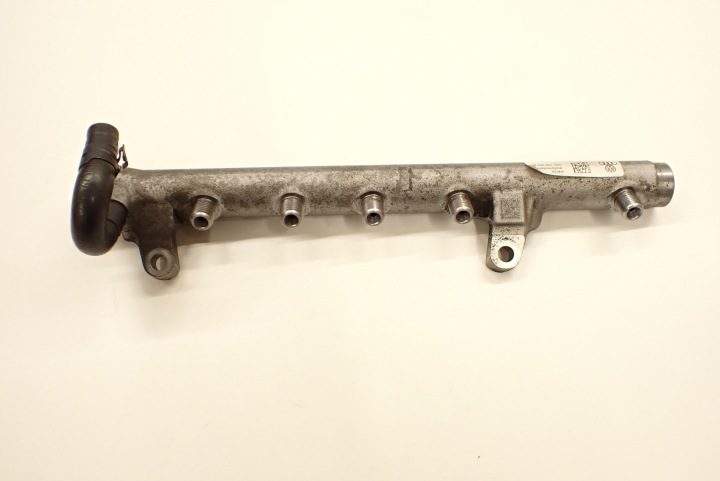 Топливная рампа топлива VW Audi Seat Skoda 036133319 036031C 1,4B 16V, фото 10