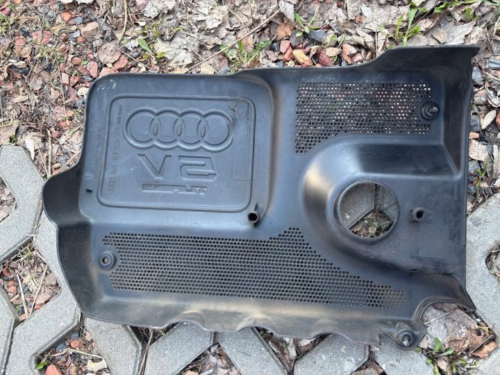 06A103724AD КРЫШКА ОРИГ. ОТ ДИЛЕРА AUDI TRADITION OE, фото 2