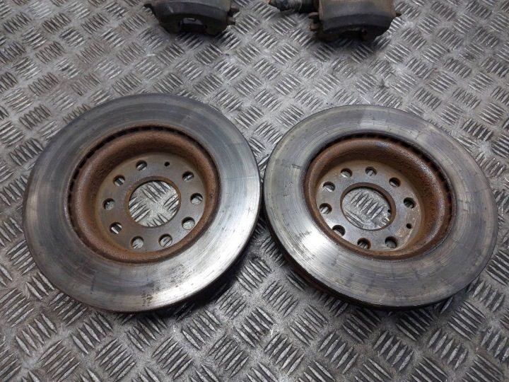 Диски тормозные передние + колодки + суппорты Volkswagen Golf VI 1.2 TSI, фото 2