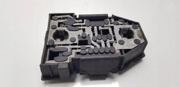 Контакты заднего фонаря VW PASSAT B3/B4 (3A2, 35I) 333945257 1.9L дизель 66 кВт, фото 2