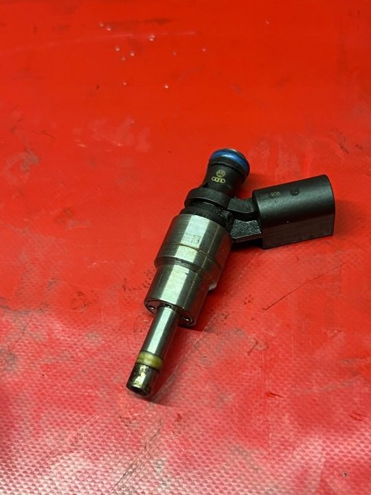 ФОРСУНКА A4 B6 A3 8P GOLF V 2.0 FSI AXW 06F906036 0261500014, фото 2