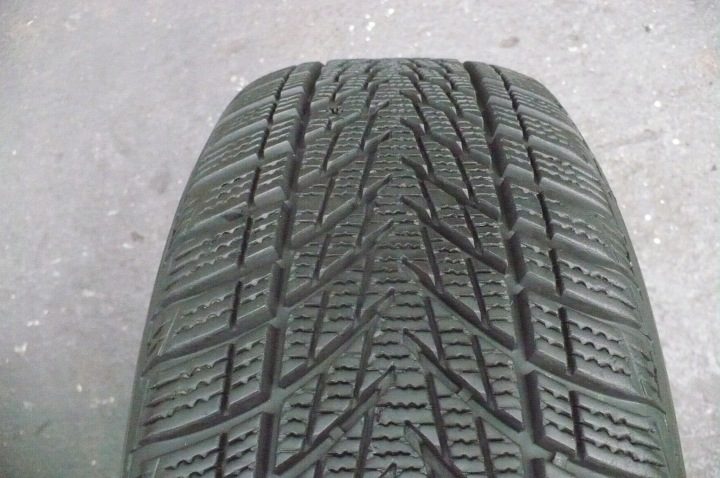 Шина зимняя Goodyear UltraGrip 9+ 195/65R15 95 H сцепление на снегу (3PMSF), усилитель (XL), фото 1