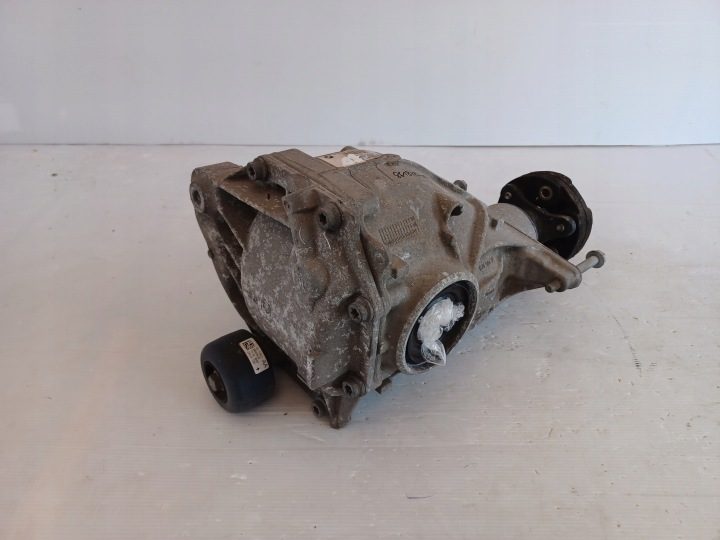 BMW G11 G12 G30 G31 МОСТ ДИФФЕРЕНЦИАЛ DYFERECJAŁ ЗАДНИЙ 8618727 2.81, фото 1