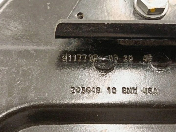 Кронштейн аккумулятора BMW 6832664 31004945 2.0L 2020, фото 6