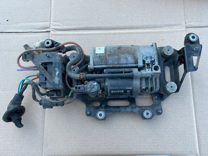 Компрессор пневмоподвески пневматического Audi A8 D4 4H0616005C, фото 1