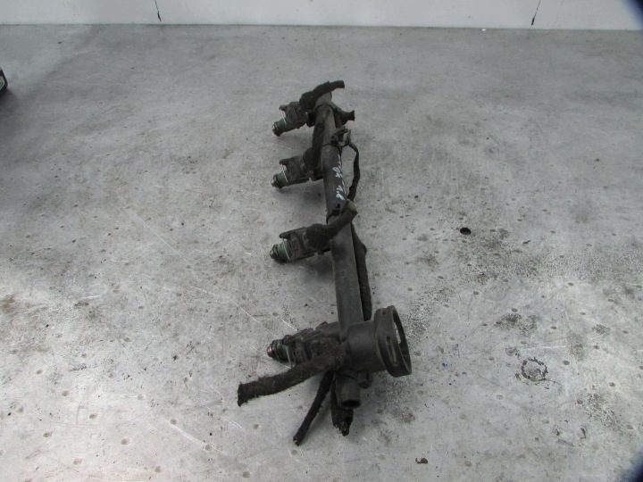 RENAULT LAGUNA II 1.8 01 г. ТОПЛИВНАЯ РАМПА ФОРСУНКИ 7700112777 1039B12637, фото 2