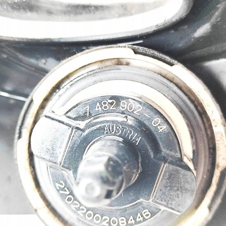 Лючок топливного бака BMW X2 (F39) 7441615 36013586 2.0L 141 квт 2019, фото 8