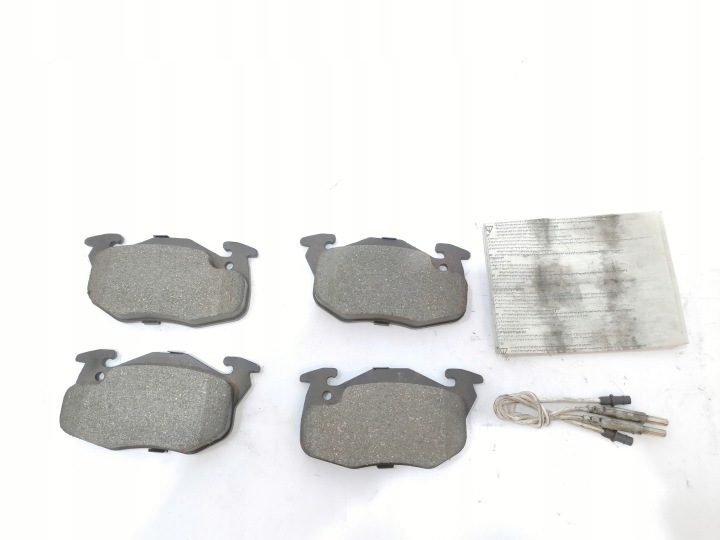 Brembo P 68 010 Комплект колодок тормозного, тормоза дисковые, фото 3