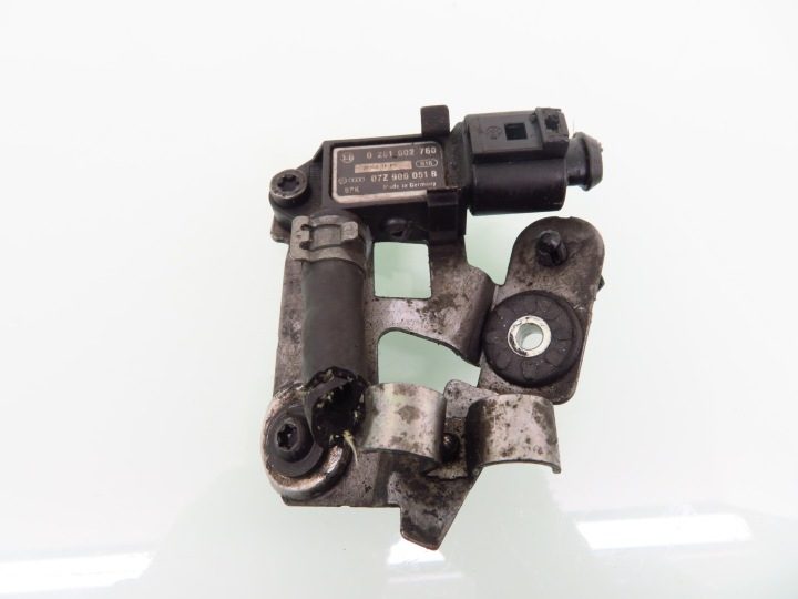 Датчик выхлопных газов VW Passat B6 2.0 TDI 0281002760 07Z906051B 3C0131552B, фото 1