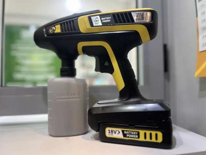 Аккумуляторная мойка высокого давления Karcher OC Handheld Compact 1.328-120.0, фото 3