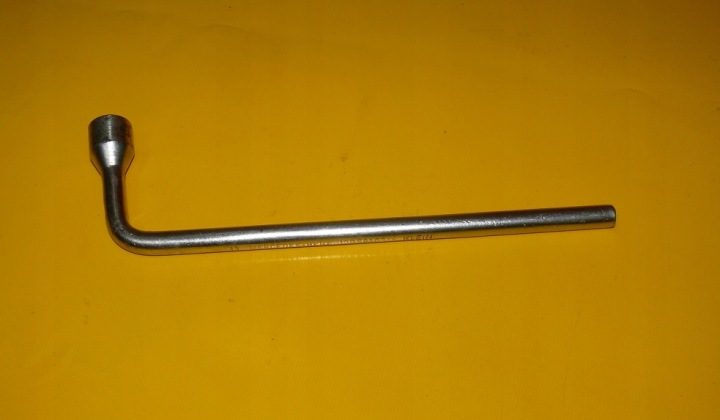 Ключ для колес 17 мм Mercedes W140 S-класс 1205810246, фото 1