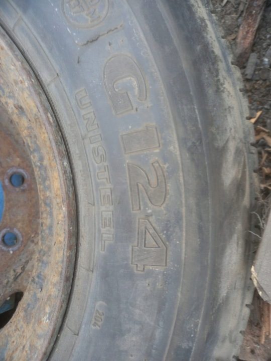 Bridgestone R184 245/70R19.5, фото 3