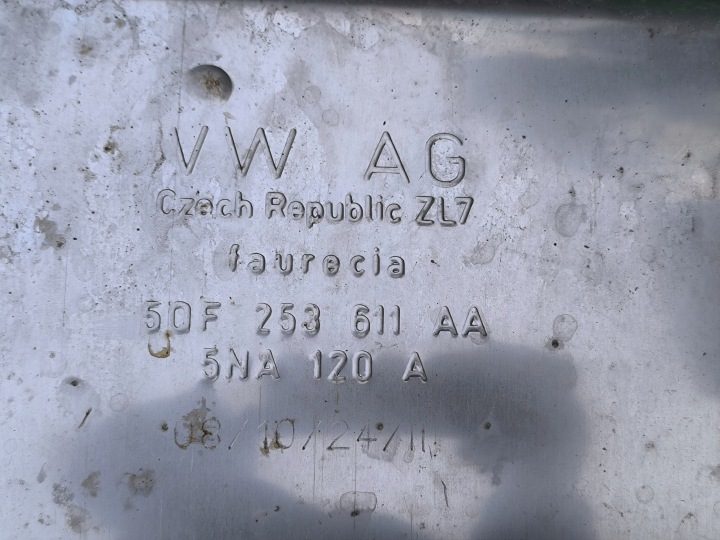 ГЛУШИТЕЛЬ AUDI Q3 83A TDI 5QF253611AA 83A253181D, фото 3