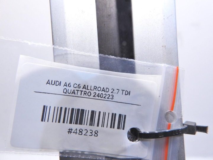 Направляющая багажника правая Audi A6 C6 Allroad 4F9863556A 8918000023, фото 4