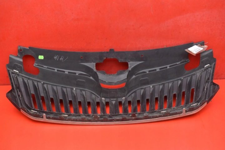 РЕШЕТКА РАДИАТОРА ЧЕРНАЯ ХРОМ 5JA853668 SKODA RAPID 1 I 12-17, фото 4