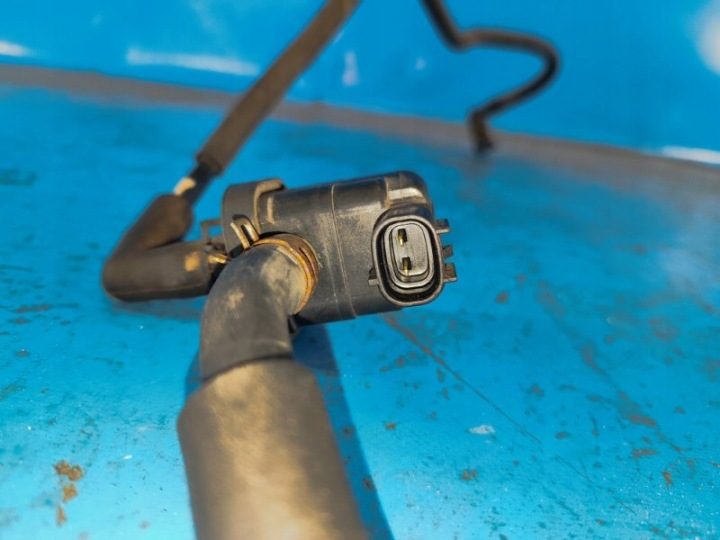 Клапан вакуумный LF8J-18-740 Mazda 3 BL 09-13, фото 4