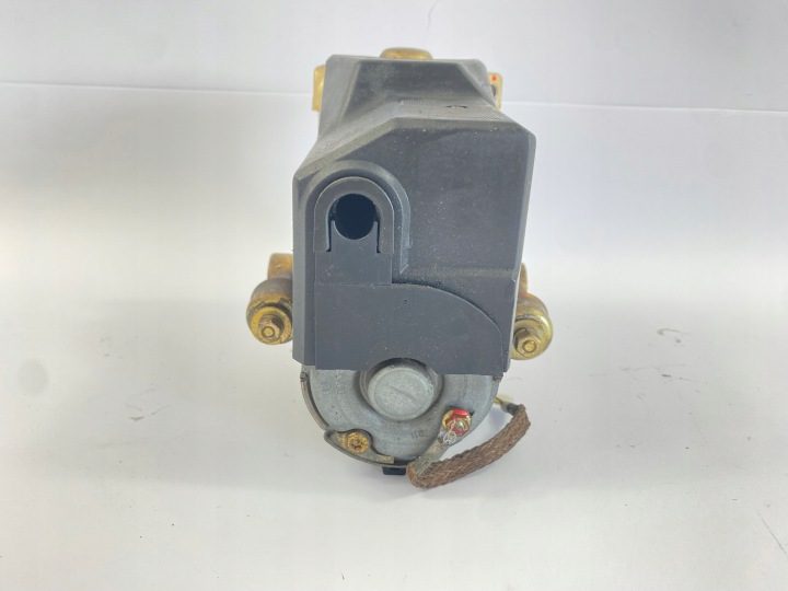 ГЛАВНЫЙ ТОРМОЗНОЙ ЦИЛИНДР ABS MERCEDES W124 R129 190 W201 W126 0265200043, фото 4
