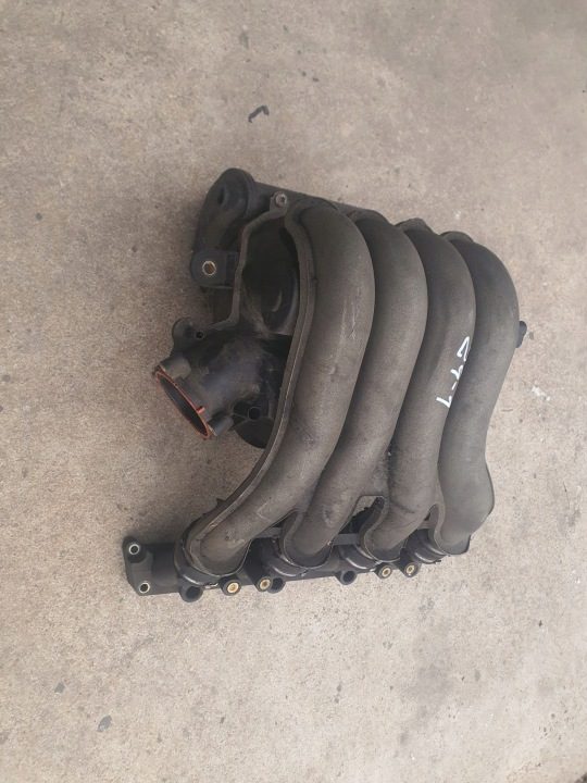 Audi A4 B6 B7 A6 C6 PASSAT впускной коллектор двигателя 2,0 ALT 06B133213J 20-10, фото 2