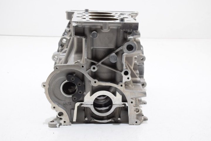 BMW F40 F44 F45 F46 F48 F39 БЛОК ЦИЛИНДРОВ B38A15F - B38B / B38C, фото 4