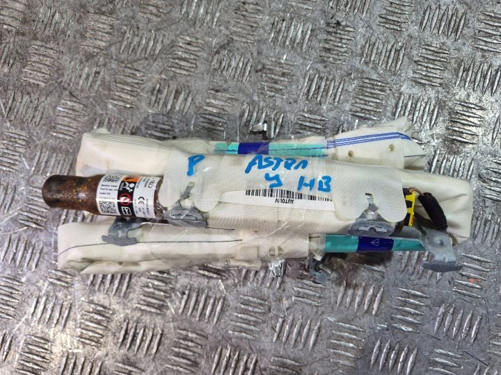 Шторка Airbag правый Opel Astra J 1,6 бензин год 10-15 13251620 367416257, фото 1