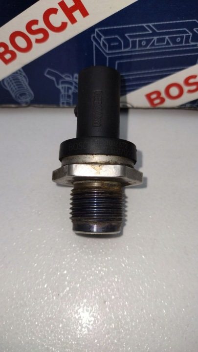 ОРИГИНАЛЬНЫЙ REGULATORY ДАТЧИКА ДАВЛЕНИЯ ТОПЛИВА BOSCH 0281002672, фото 1