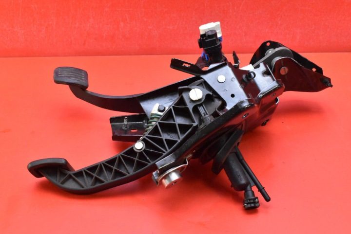 ПЕДАЛЬ СЦЕПЛЕНИЕ ТОРМОЗ 7G9N-7B633A-GB FORD MONDEO MK4 1.8 TDCI 125 л.с., фото 2